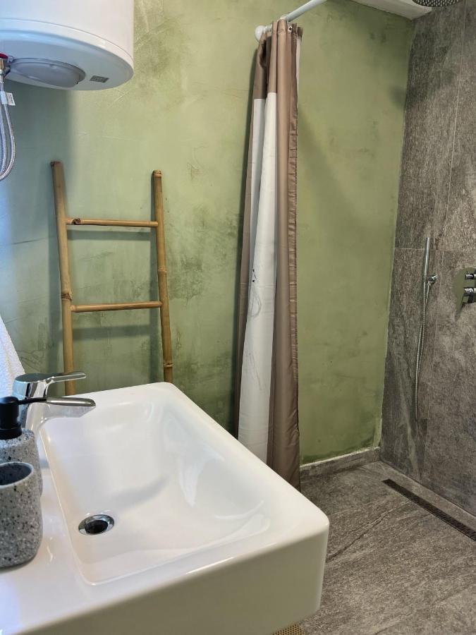 New Bazaar Cane Apartment 2 地拉那 外观 照片