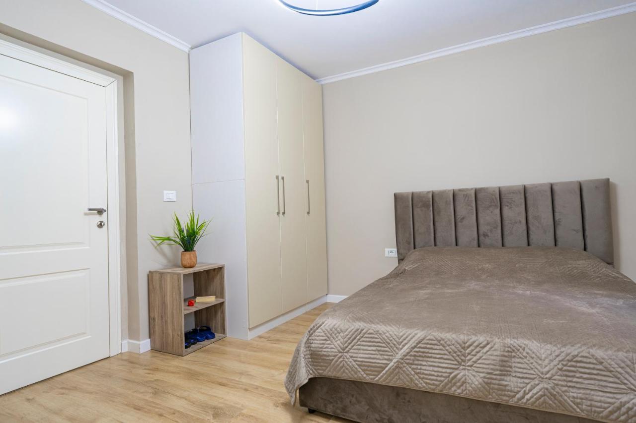 New Bazaar Cane Apartment 2 地拉那 外观 照片