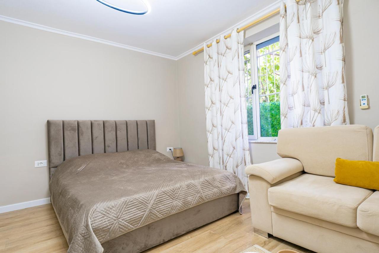 New Bazaar Cane Apartment 2 地拉那 外观 照片